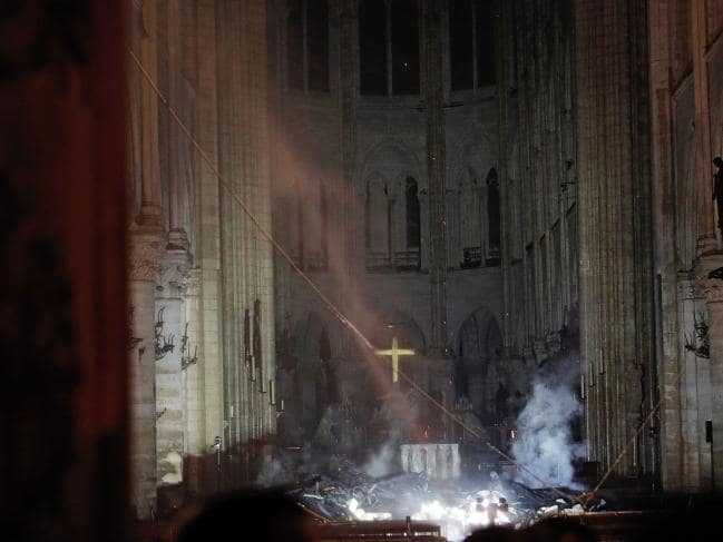 Notre Dame Cross - Philippe Wojazer, Reuters